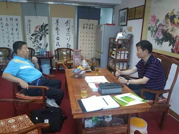 岳平安董事長(zhǎng)會(huì)見(jiàn)原農(nóng)業(yè)部梅孝順處長(zhǎng)