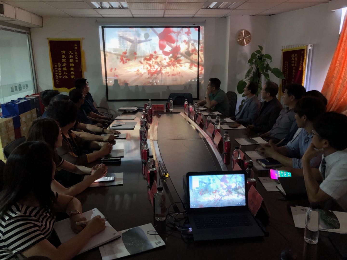 韓國農(nóng)業(yè)協(xié)會(huì)、漢城BCC公司、韓國賢光國際到訪岳氏集團(tuán)與并簽署合作協(xié)議