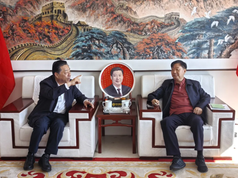 達格水務(wù)董事長丁南華一行到訪岳氏集團 共探水務(wù)科技與產(chǎn)業(yè)融合發(fā)展新路徑